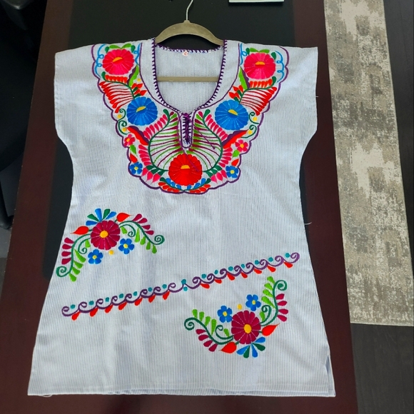 Embroidered Cinco de Mayo Blouse - Picture 1 of 16
